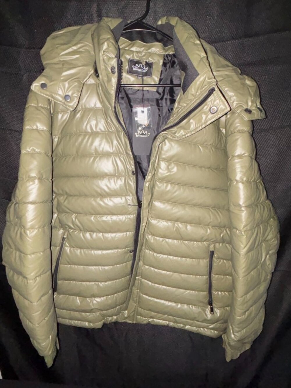 Green Puffer Jacket, Size 2XL, Unisex, long sleeve with hood. New with tags